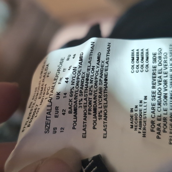 NWT black Miraclesuit Twisted Sister Esmerlda 1 piece swimsuit size 12 - Picture 8 of 8